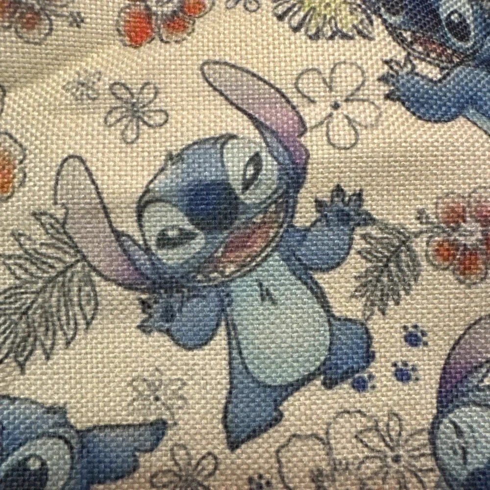 Disney Stitch Floral Zip Case Travel Cosmetic‎ Makeup Toiletry Bag NWT